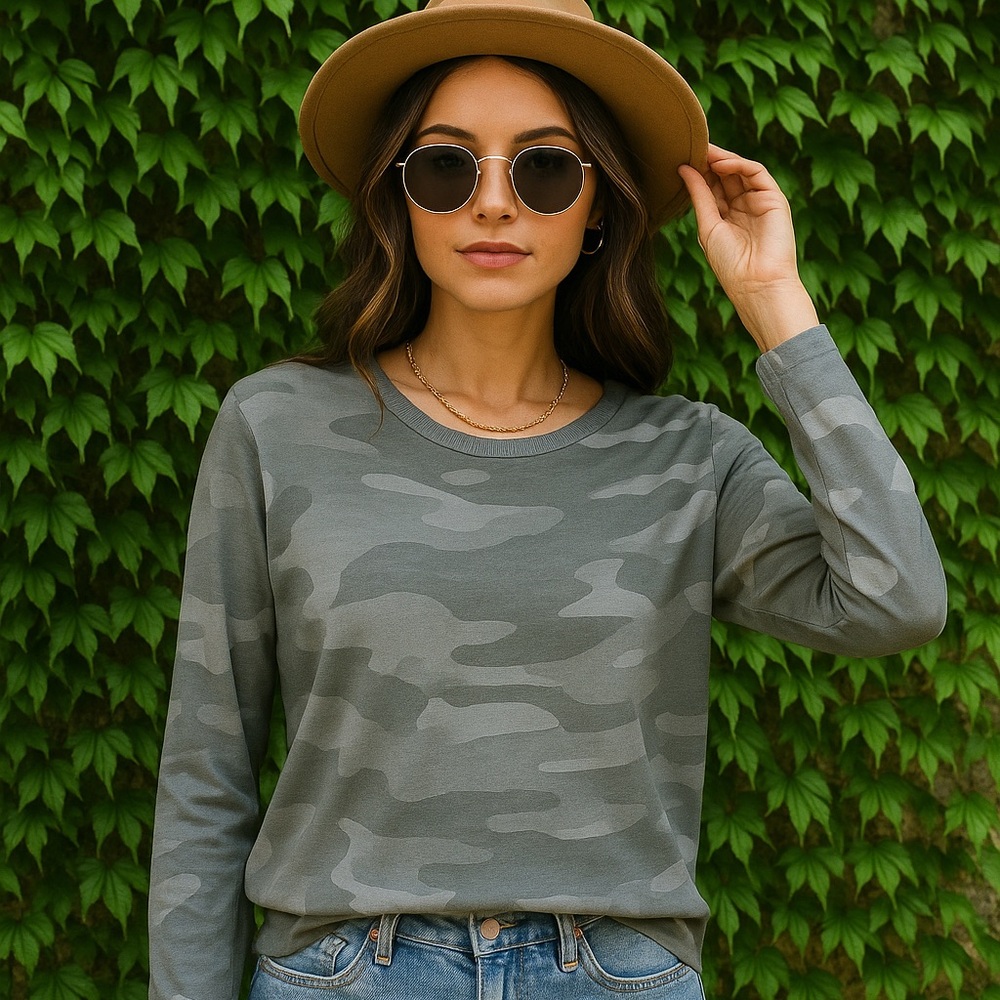 SPLENDID Camo Lightweight French Terry Sweatshirt, M